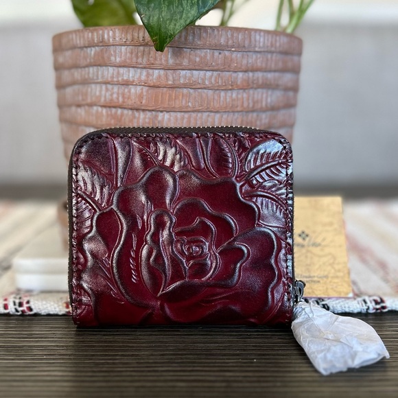Patricia Nash Malene Wallet Rose Tooled In Color Soft Green - NWT Patricia Nash Malene Wallet Rose Tooled In Color Soft Green - NWT